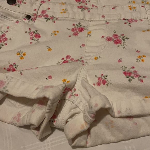 short - Picture 6 of 10